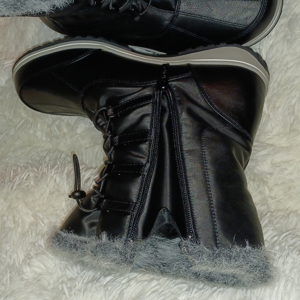 Totes Boots
